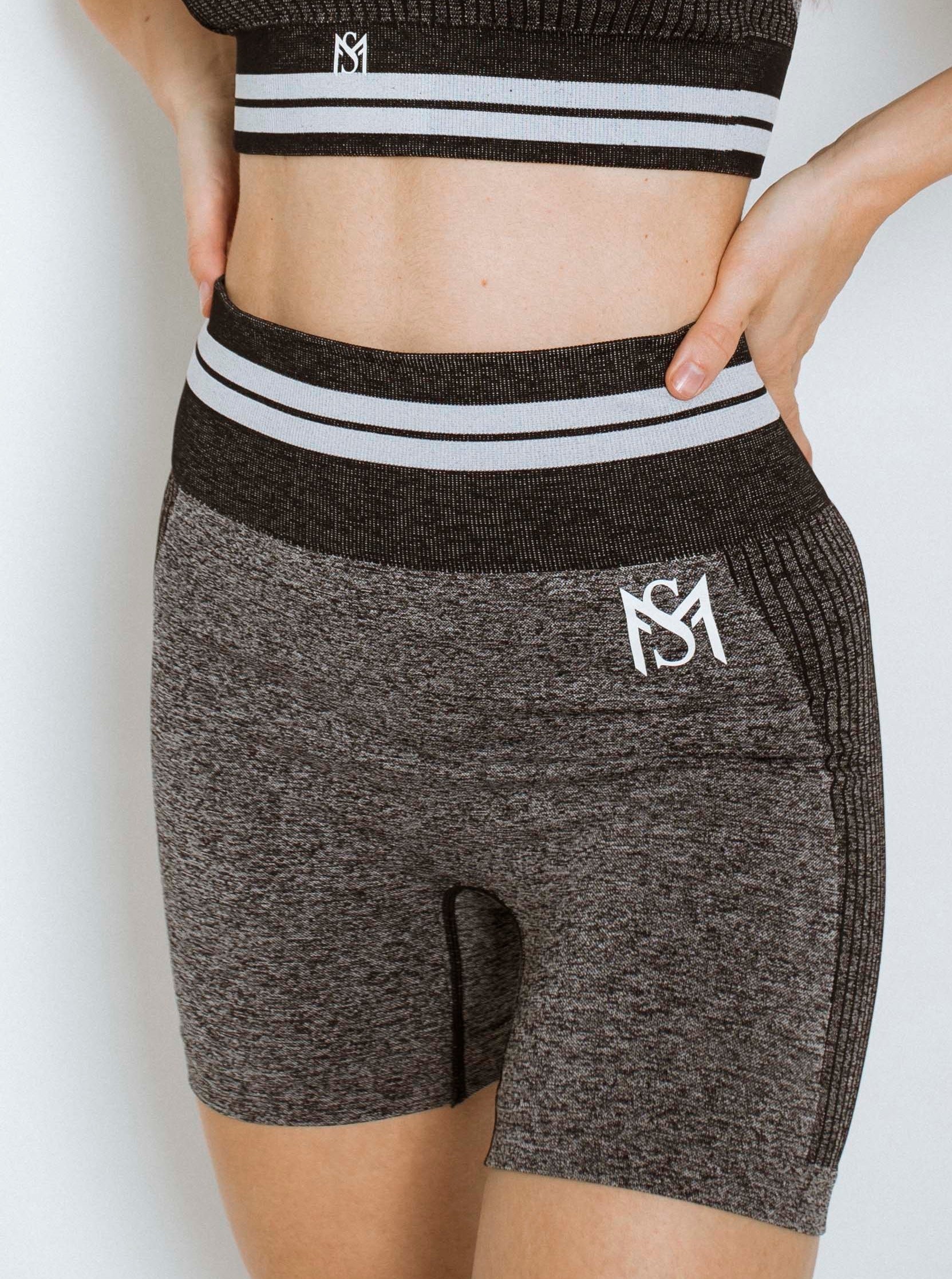 Bright lines dark grey shorts Sportmonkey