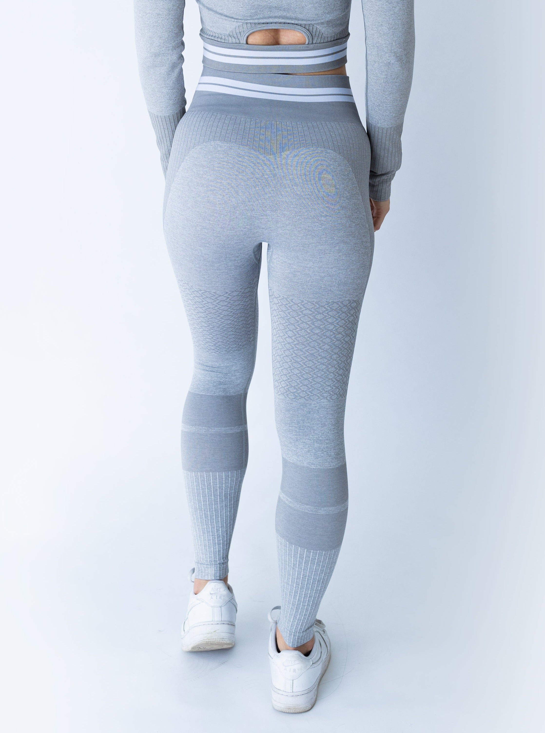 Bright Lines Light Grey Legging sportmonkey