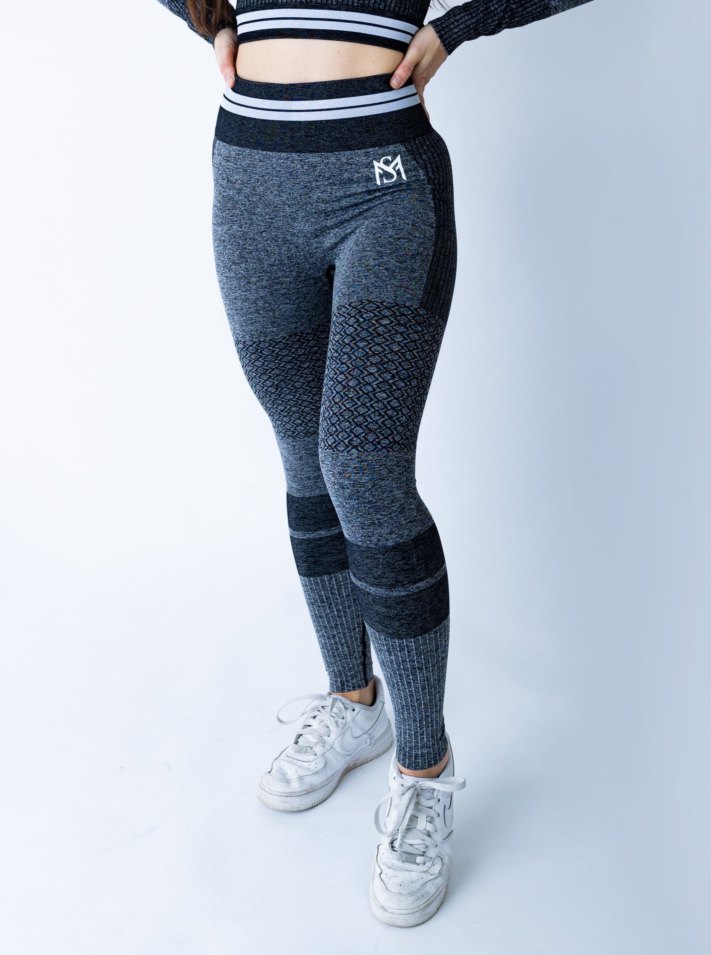Bright Lines Dark Grey Leggings sportmonkey