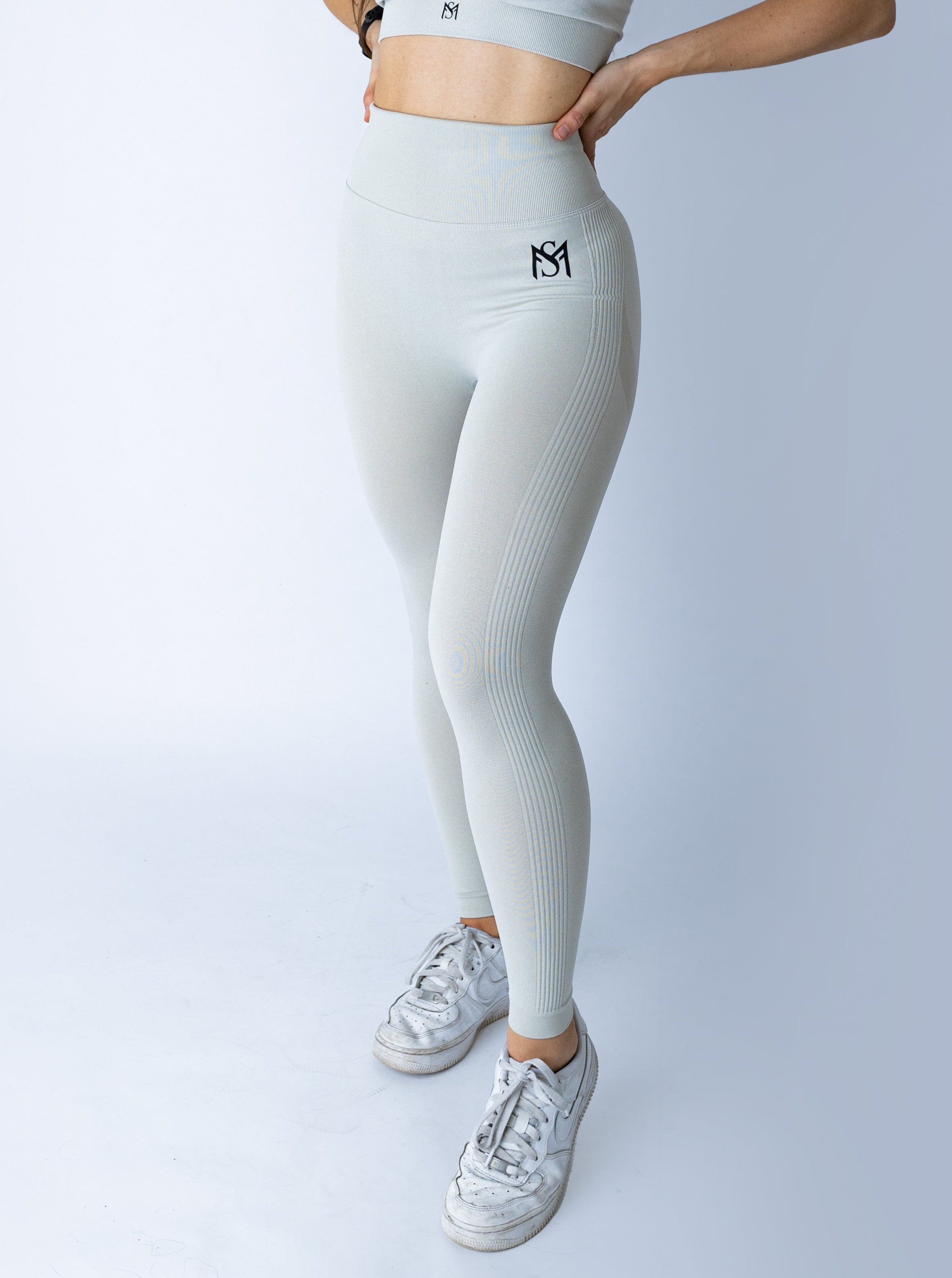 Push Up Collection White Legging Sportmonkey